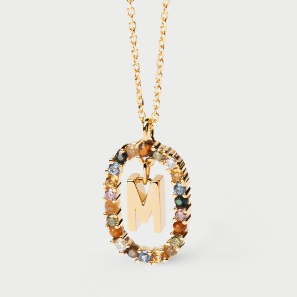Collar letra M