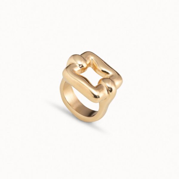 Anillo de eslabón cuadrado