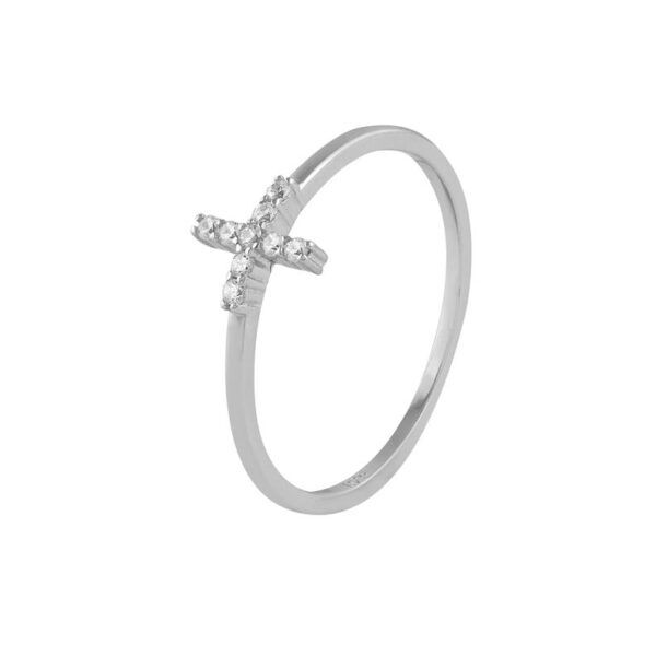 Anillo de plata con cruz de circonitas