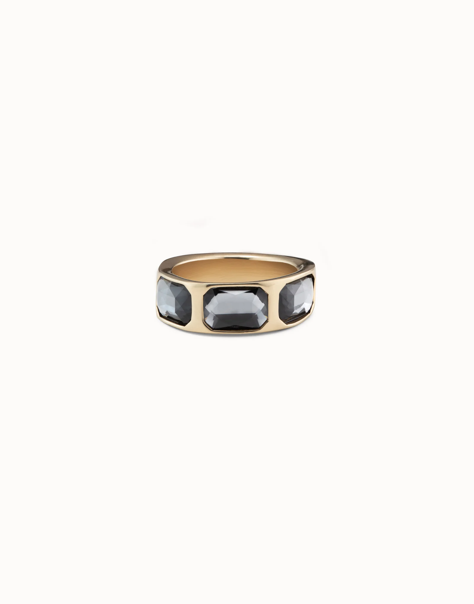 Anillo Dorado Con Piedras Negras - Imagen 2
