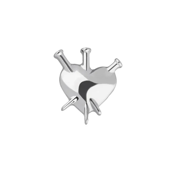 Corazón Carmesí – Piercing de Titanio F-136