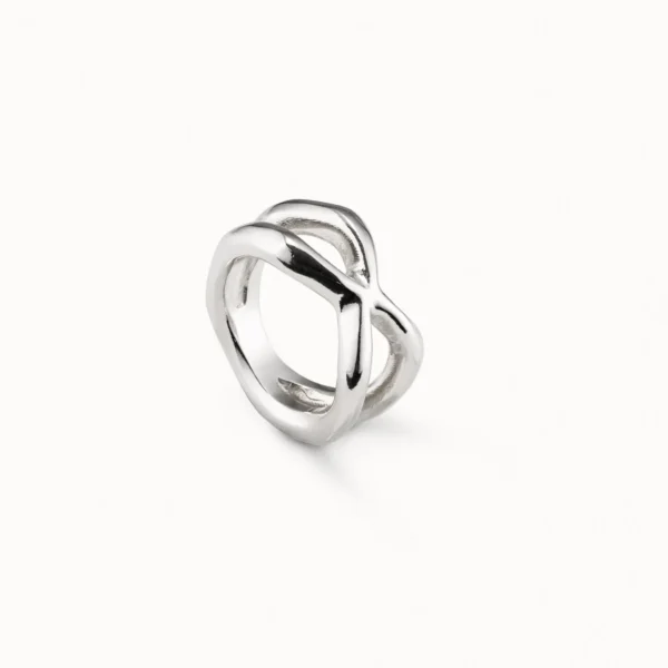 Anillo Crossed